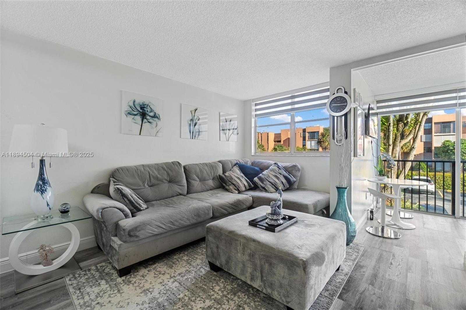 Small Image of 9441 SOUTH WEST 4TH ST #204, Miami Number 4