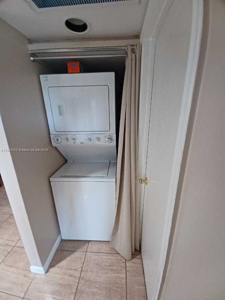 Small Image of 13100 SOUTH WEST 11TH CT #413C, Pembroke Pines Number 12