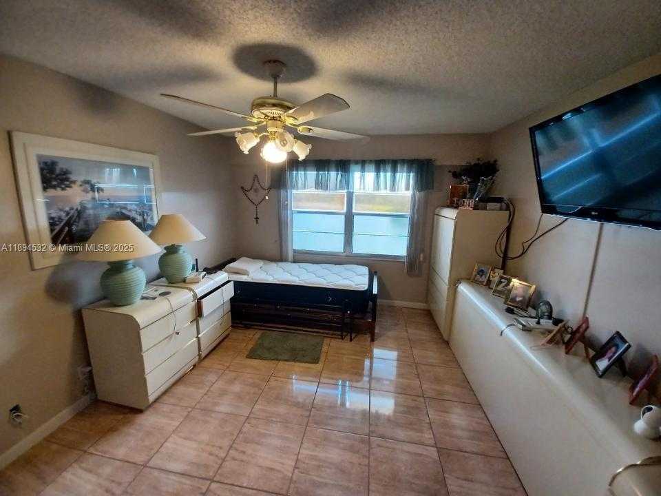 Small Image of 13100 SOUTH WEST 11TH CT #413C, Pembroke Pines Number 7