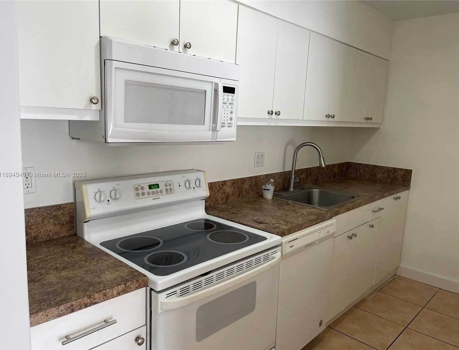 Small Image of 4110 NORTH WEST 79TH AVE #2A, Doral Number 11
