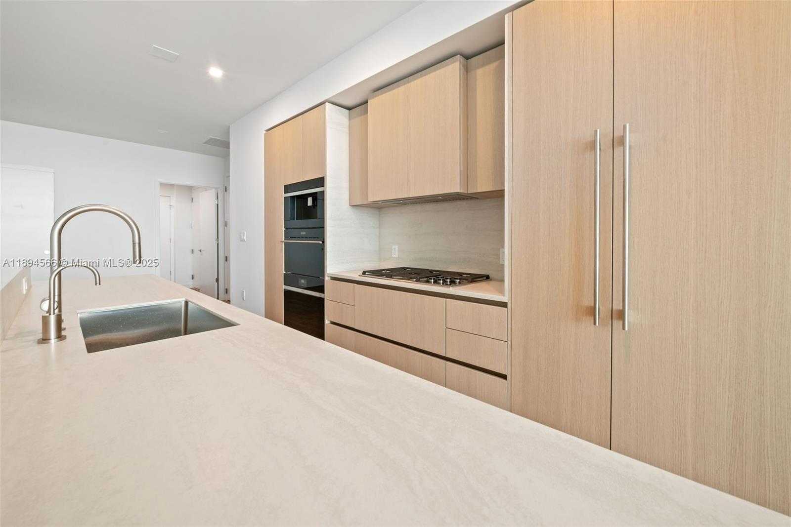 Small Image of 900 NORTH OCEAN BLVD #UPH04, Pompano Beach Number 11