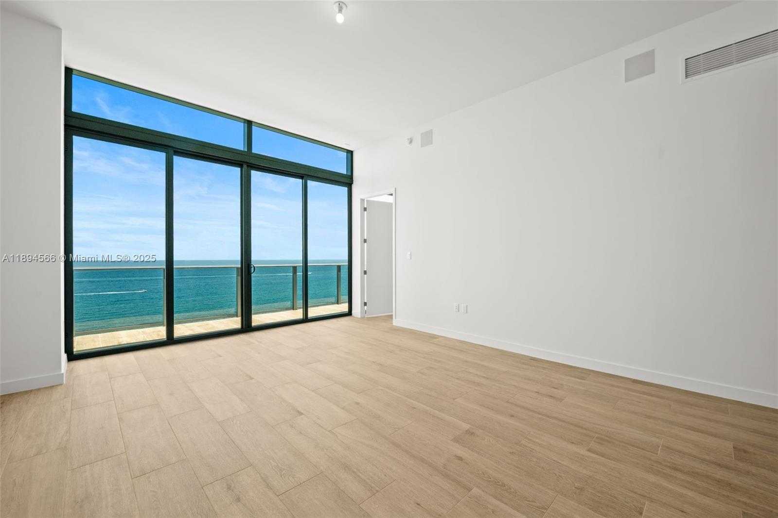 Small Image of 900 NORTH OCEAN BLVD #UPH04, Pompano Beach Number 8