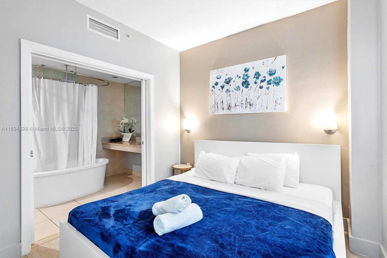 Small Image of 1036 OCEAN DR #B205, Miami Beach Number 13