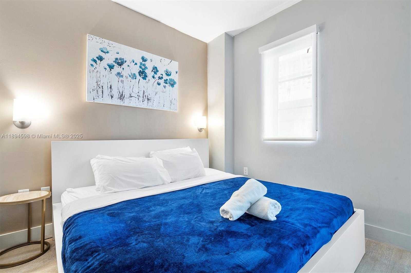 Small Image of 1036 OCEAN DR #B205, Miami Beach Number 16