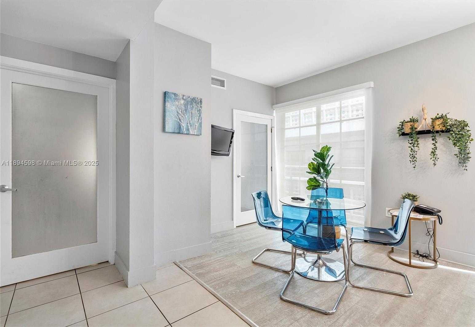 Small Image of 1036 OCEAN DR #B205, Miami Beach Number 5