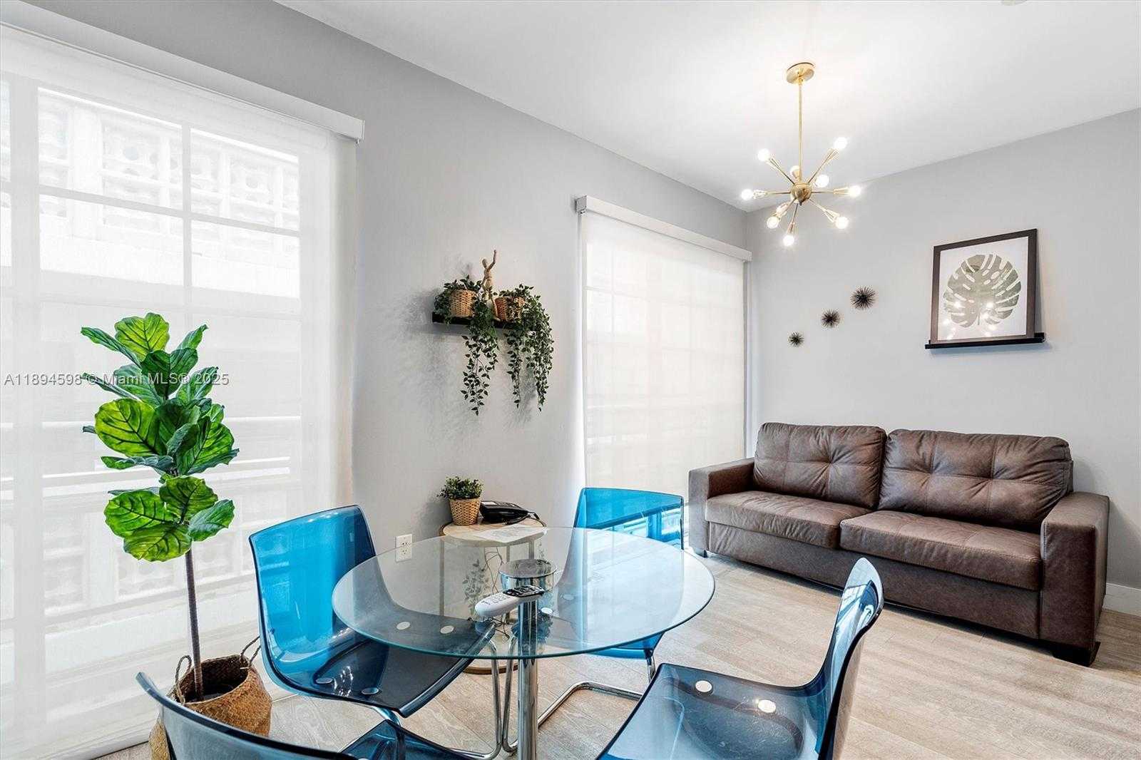 Small Image of 1036 OCEAN DR #B205, Miami Beach Number 7