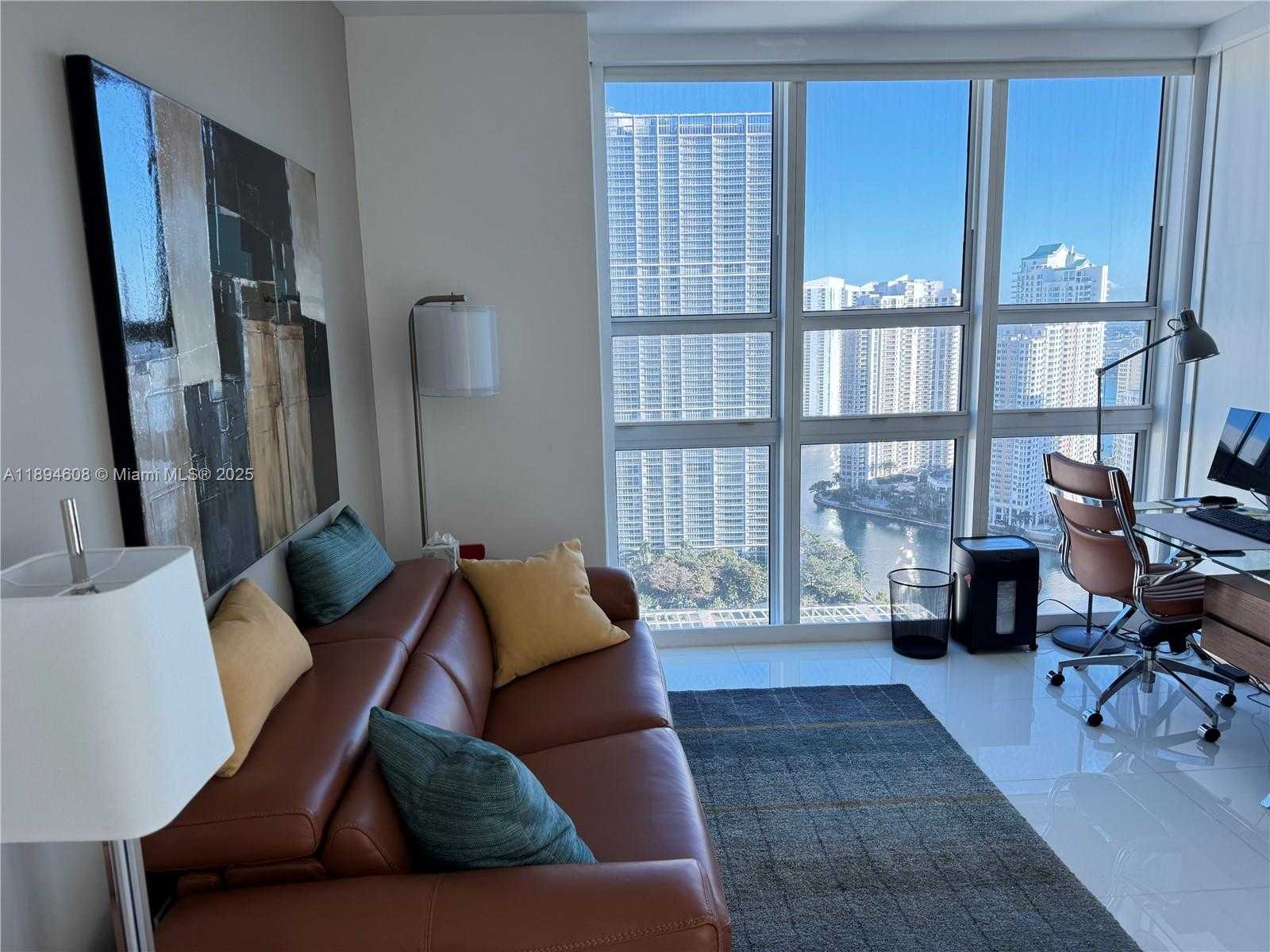 Small Image of 950 BRICKELL BAY DR #3610, Miami Number 15