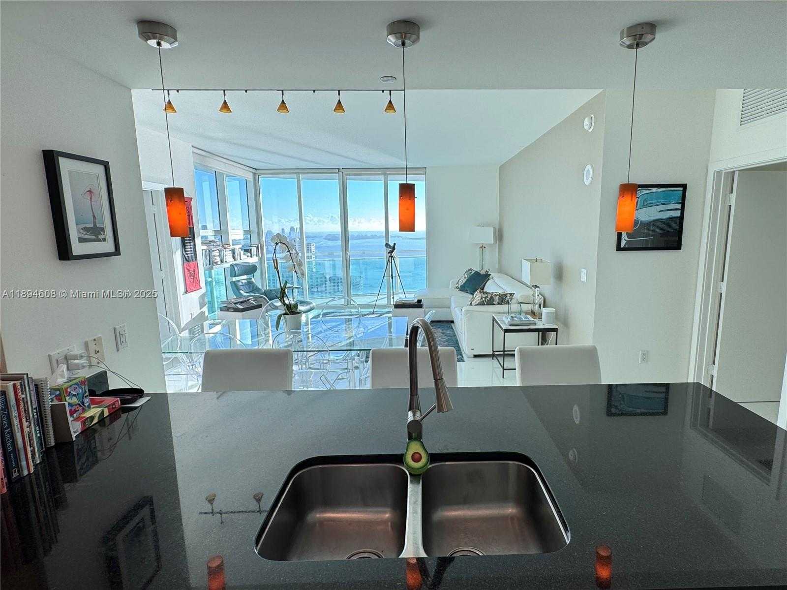 Small Image of 950 BRICKELL BAY DR #3610, Miami Number 7
