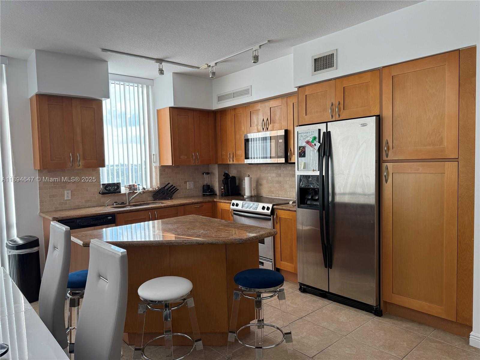 Small Image of 1745 EAST HALLANDALE BEACH BLVD #507W, Hallandale Beach Number 8