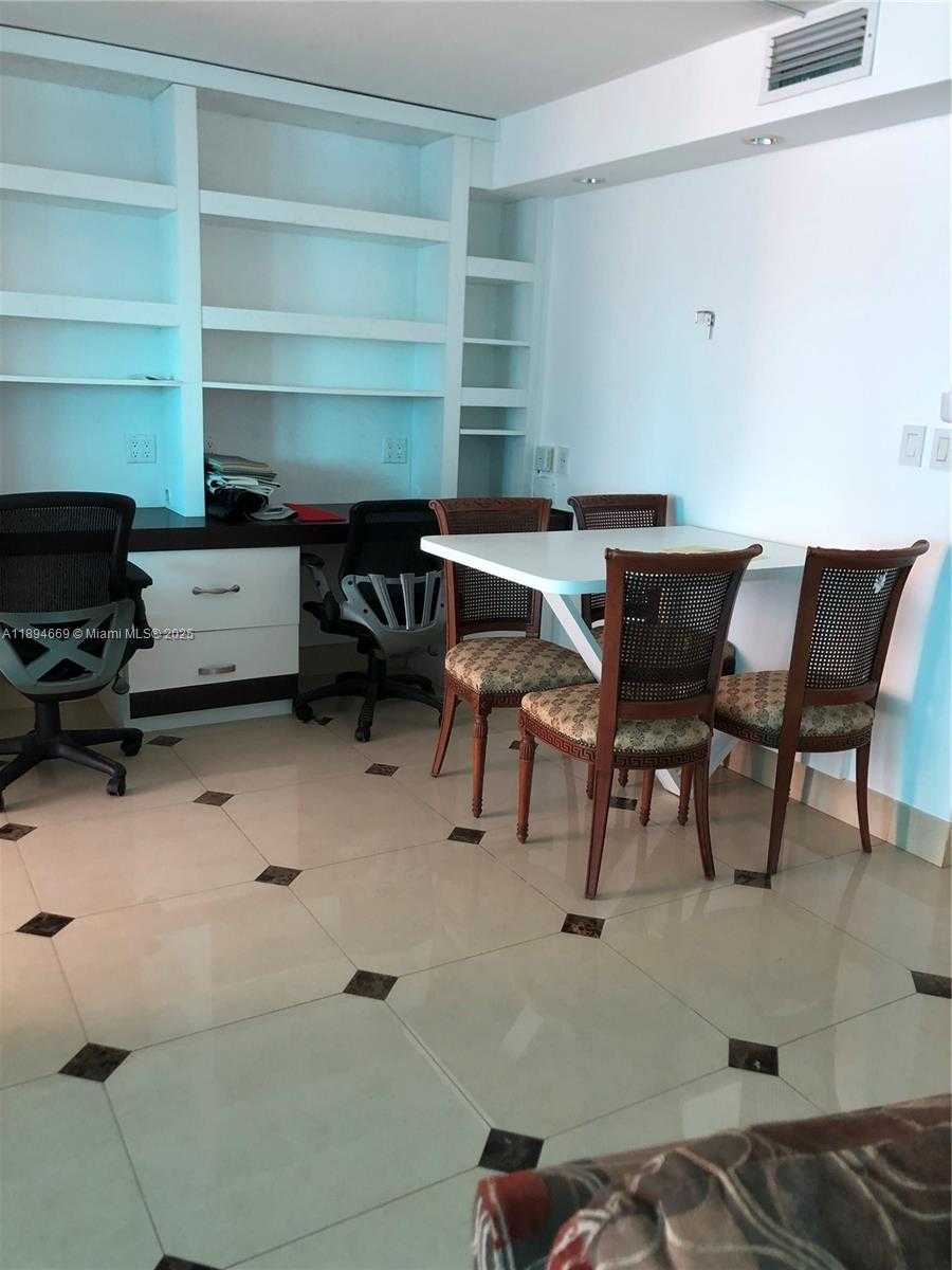 Small Image of Aventura Number 9