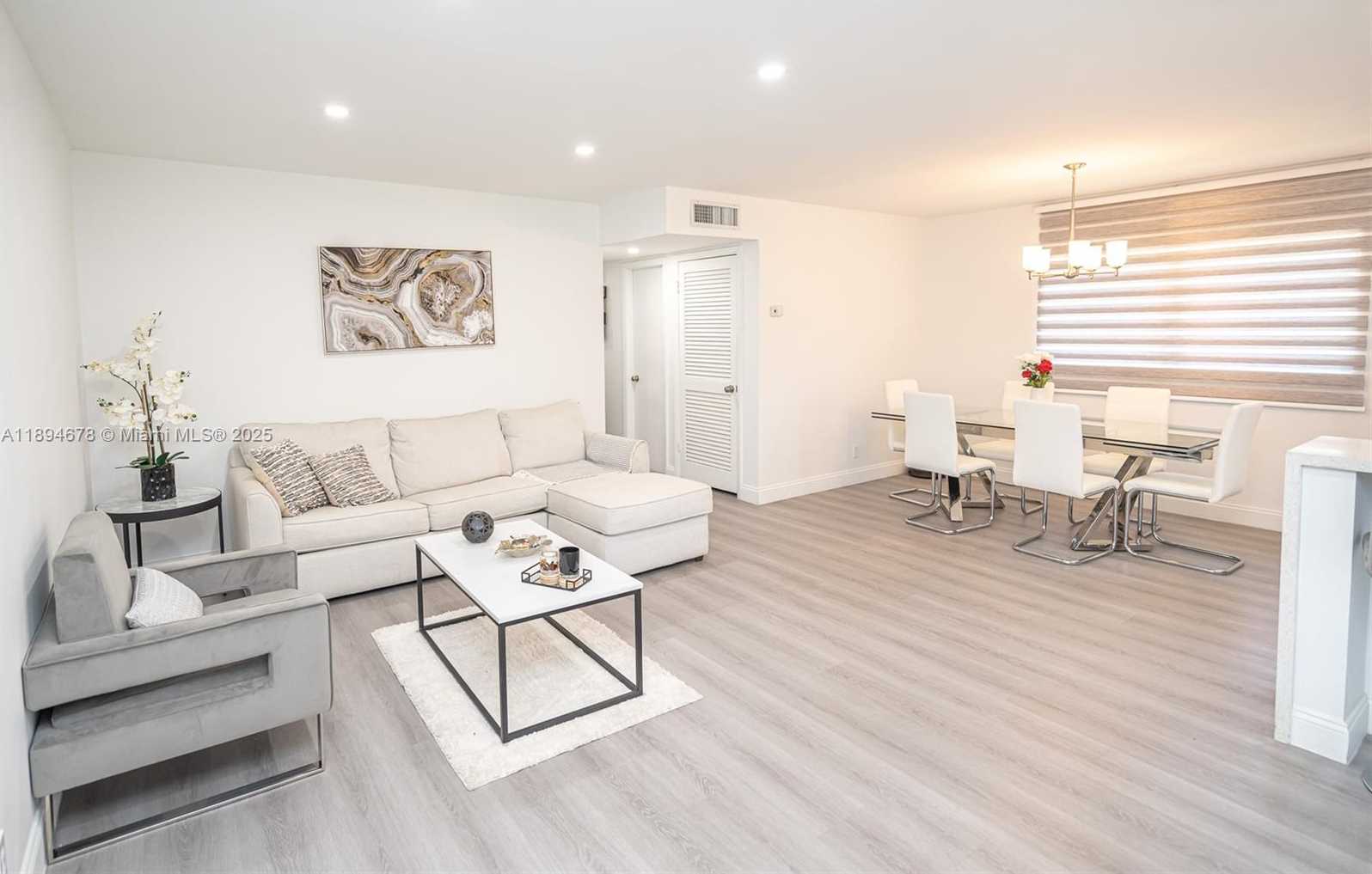 Small Image of 5300 WASHINGTON ST #T227, Hollywood Number 11