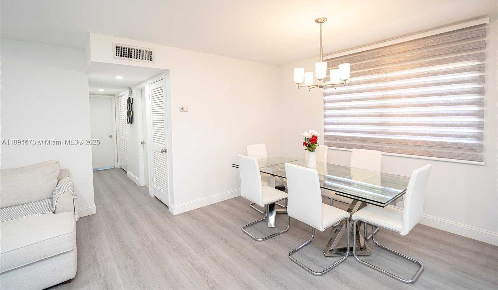 Small Image of 5300 WASHINGTON ST #T227, Hollywood Number 13
