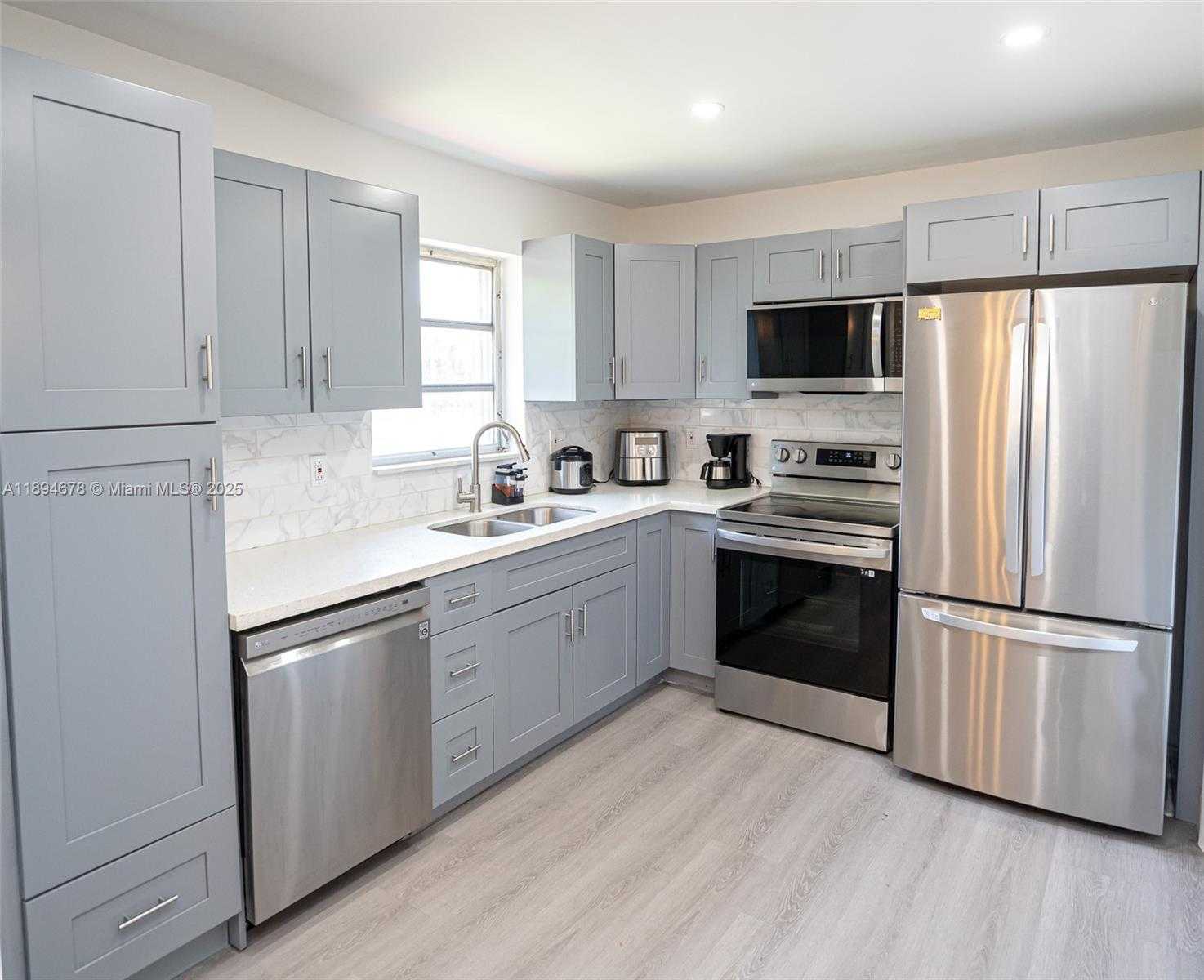 Small Image of 5300 WASHINGTON ST #T227, Hollywood Number 26