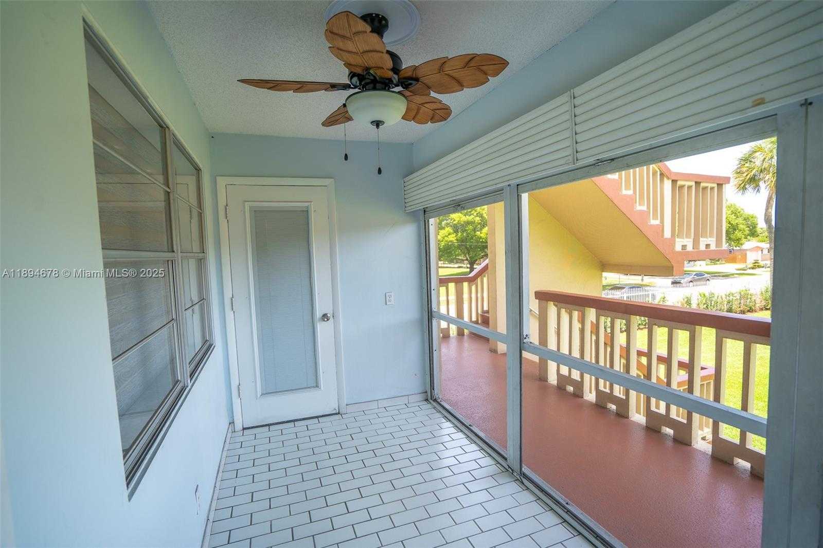 Small Image of 5300 WASHINGTON ST #T227, Hollywood Number 5