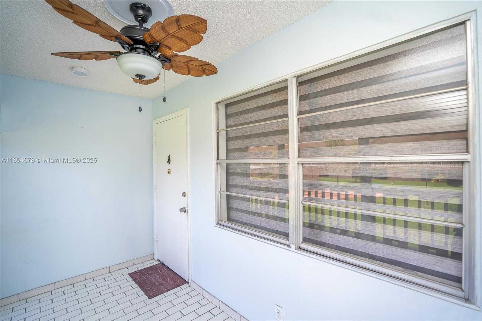 Small Image of 5300 WASHINGTON ST #T227, Hollywood Number 9