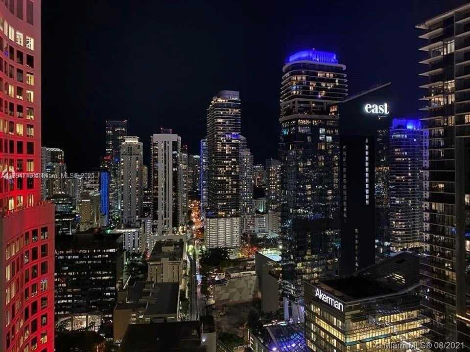 Small Image of 55 SOUTH EAST 6TH ST #4004, Miami Number 9