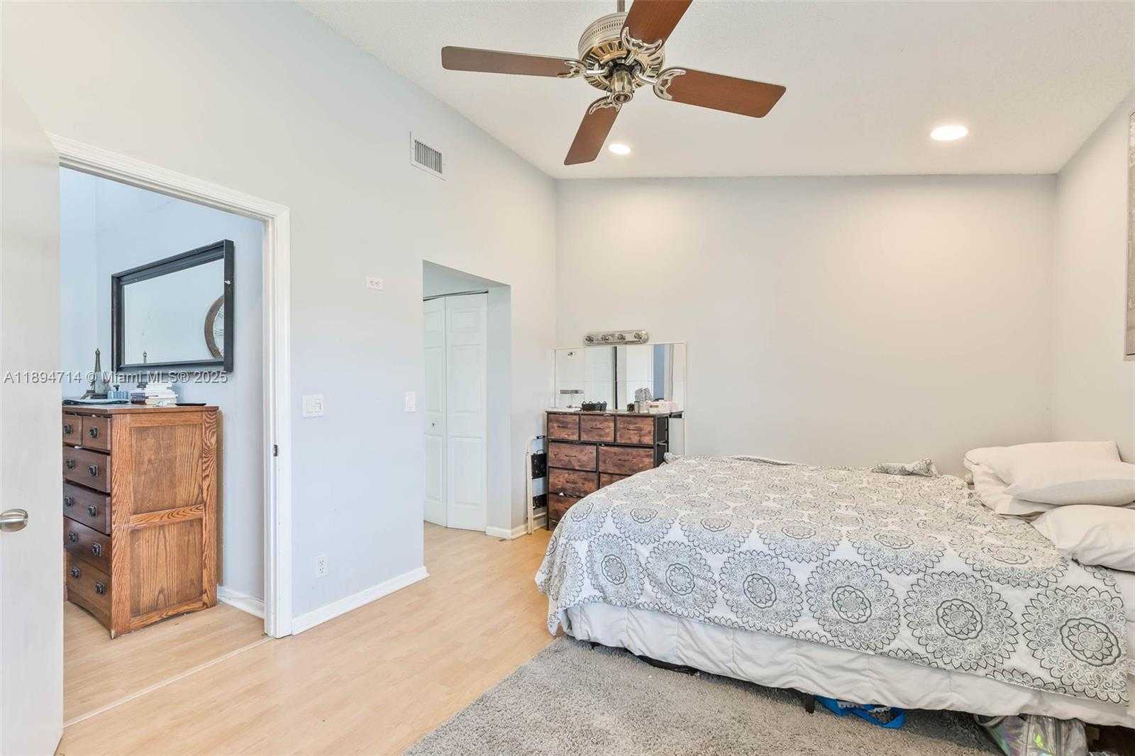 Small Image of 306 REPUBLIC CT #306, Deerfield Beach Number 10