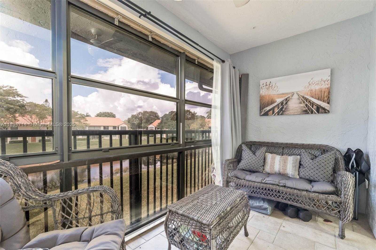 Small Image of 306 REPUBLIC CT #306, Deerfield Beach Number 21