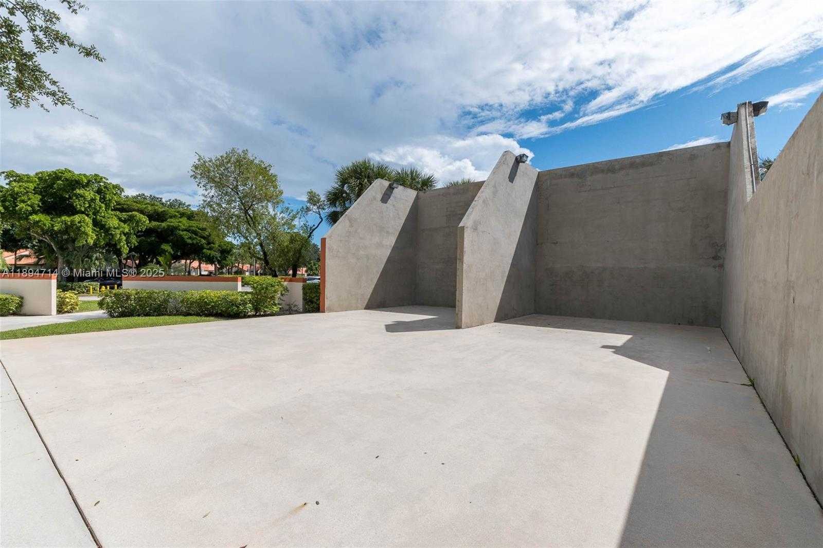 Small Image of 306 REPUBLIC CT #306, Deerfield Beach Number 26