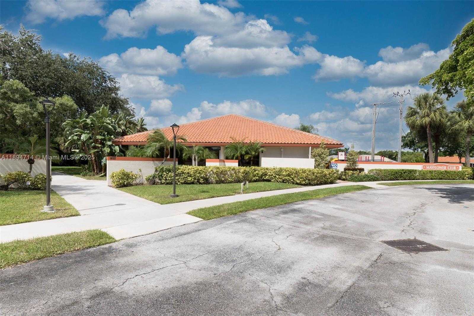 Small Image of 306 REPUBLIC CT #306, Deerfield Beach Number 29