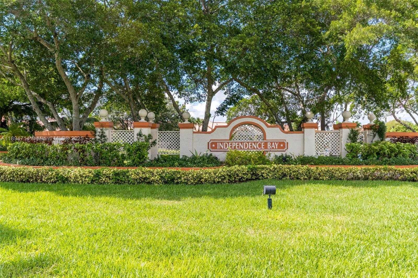 Small Image of 306 REPUBLIC CT #306, Deerfield Beach Number 30