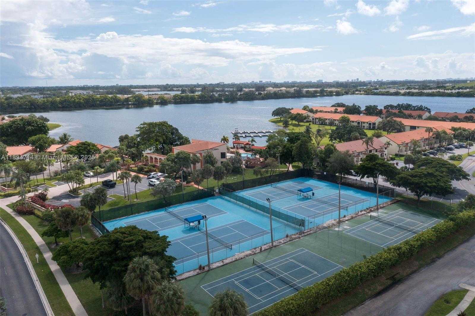 Small Image of 306 REPUBLIC CT #306, Deerfield Beach Number 37