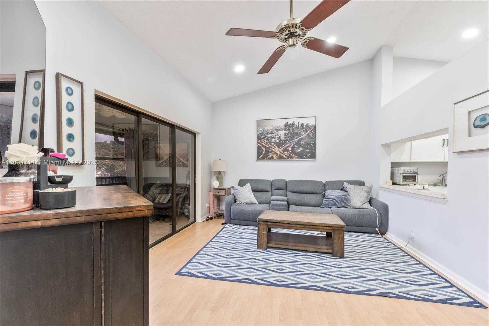 Small Image of 306 REPUBLIC CT #306, Deerfield Beach Number 8