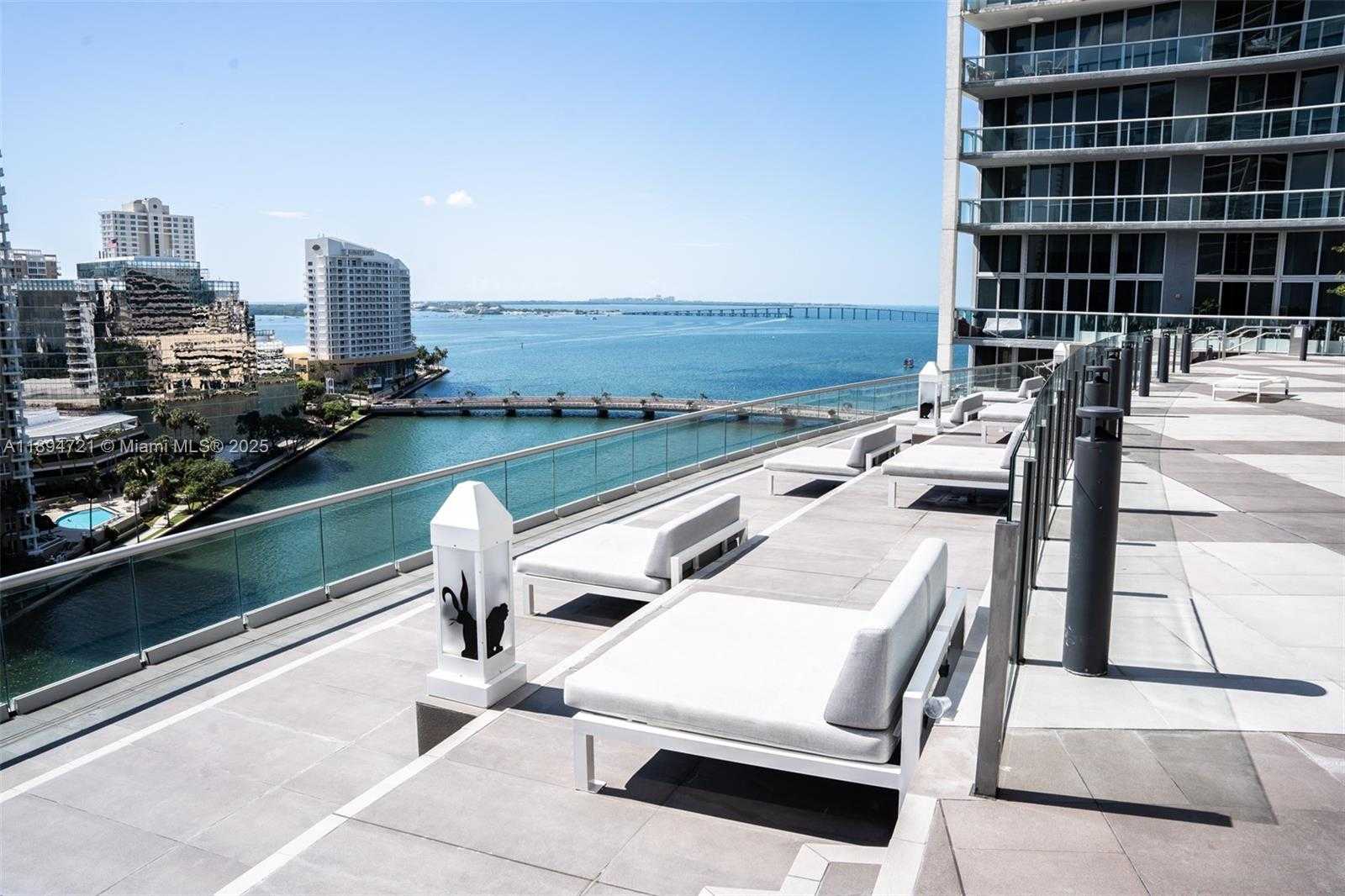 Small Image of 495 BRICKELL AVE #3208, Miami Number 14