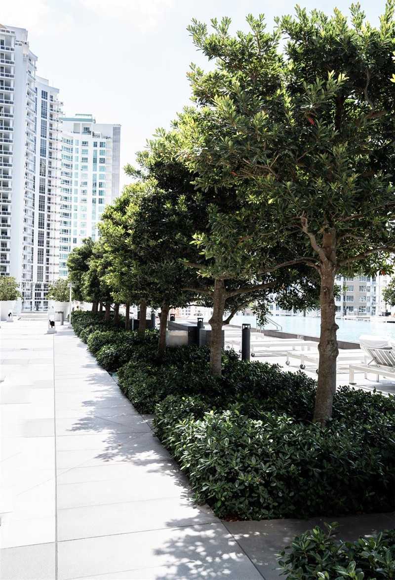 Small Image of 495 BRICKELL AVE #3208, Miami Number 21
