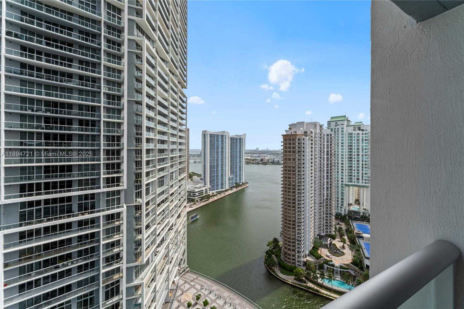 Small Image of 495 BRICKELL AVE #3208, Miami Number 44