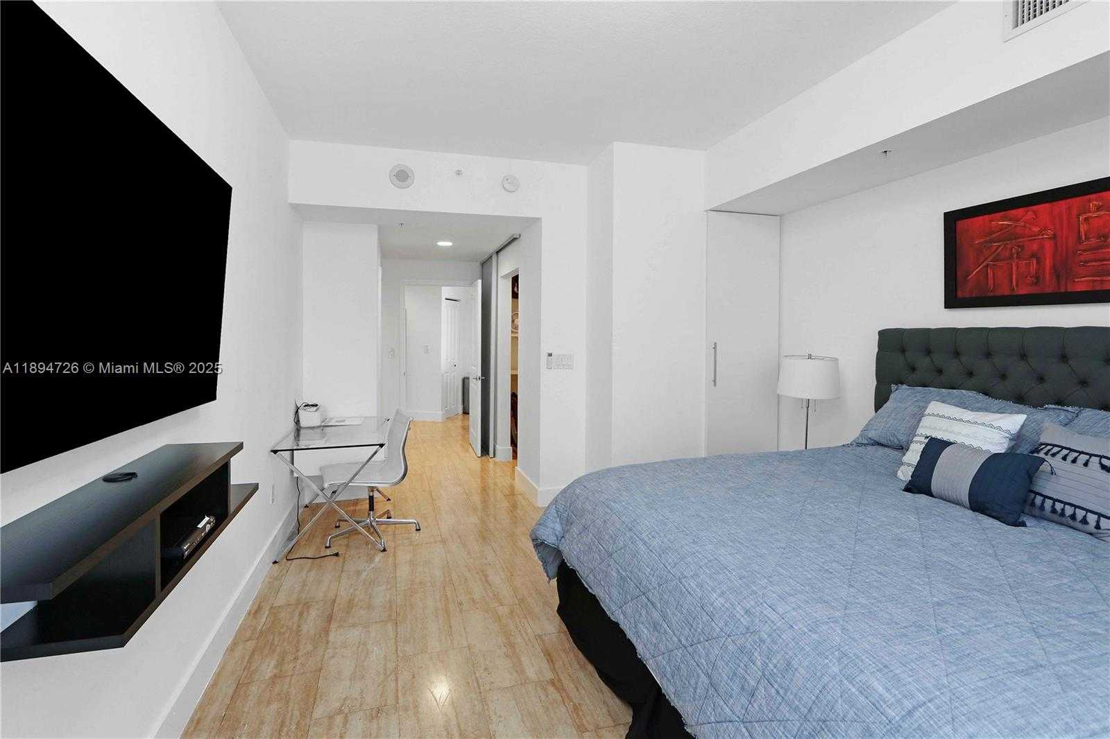 Small Image of 10 ARAGON AVE #706, Coral Gables Number 14