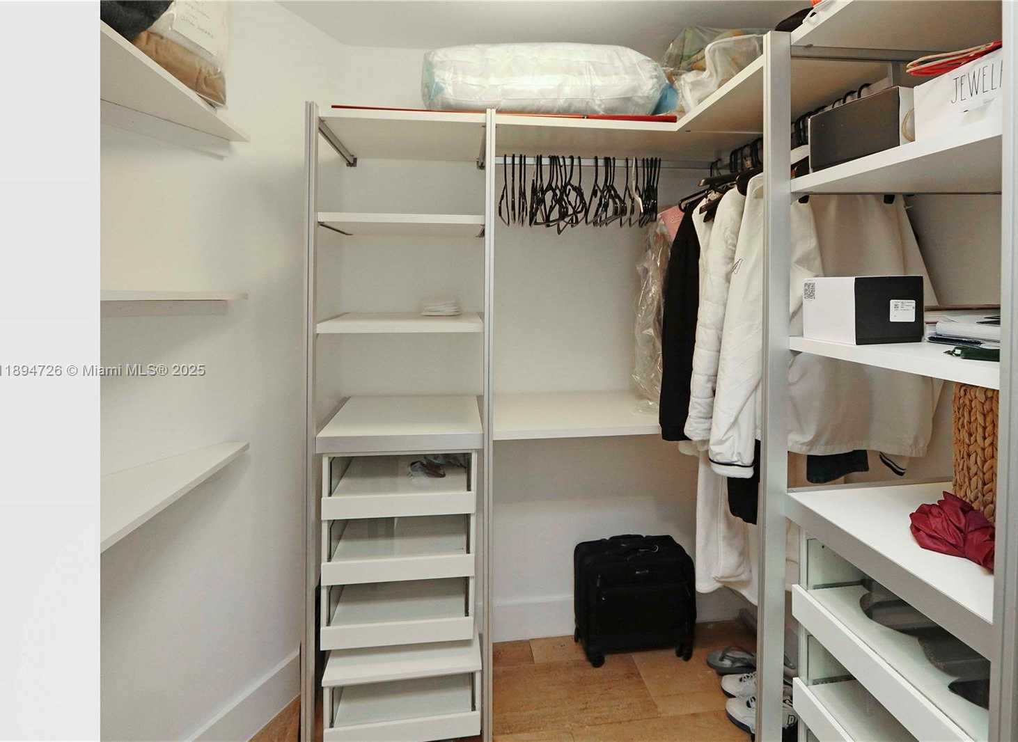 Small Image of 10 ARAGON AVE #706, Coral Gables Number 16