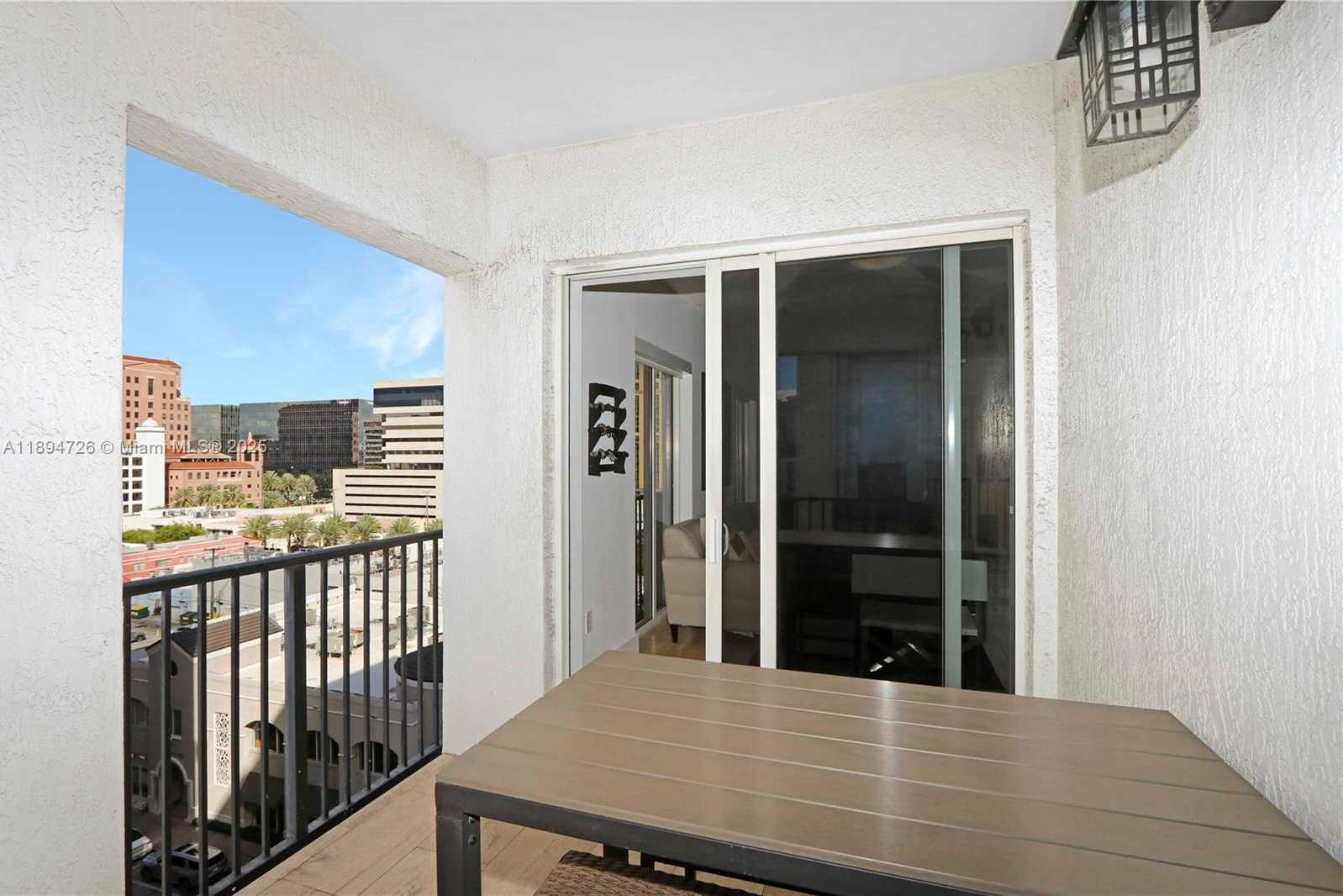 Small Image of 10 ARAGON AVE #706, Coral Gables Number 18