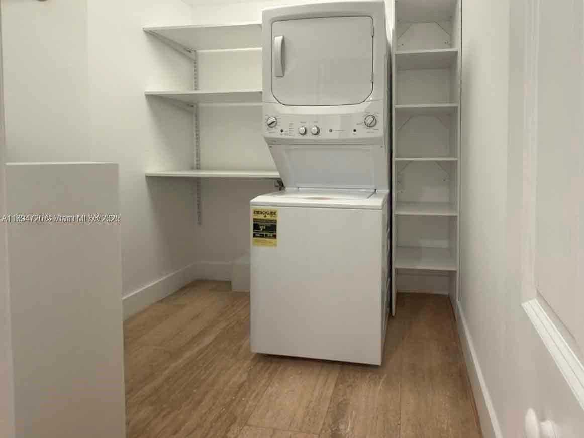 Small Image of 10 ARAGON AVE #706, Coral Gables Number 19