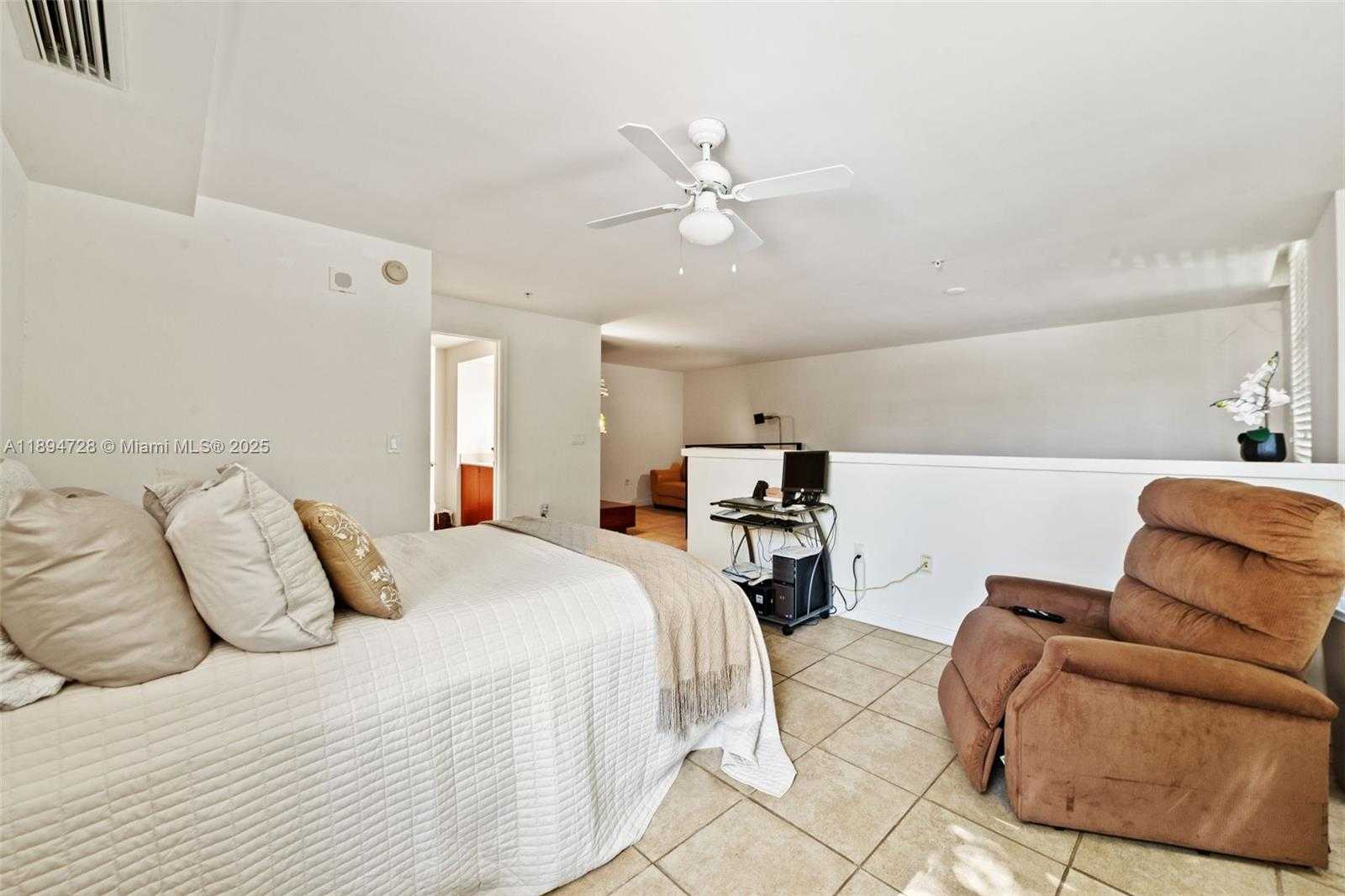 Small Image of 888 SOUTH DOUGLAS RD #113, Coral Gables Number 27