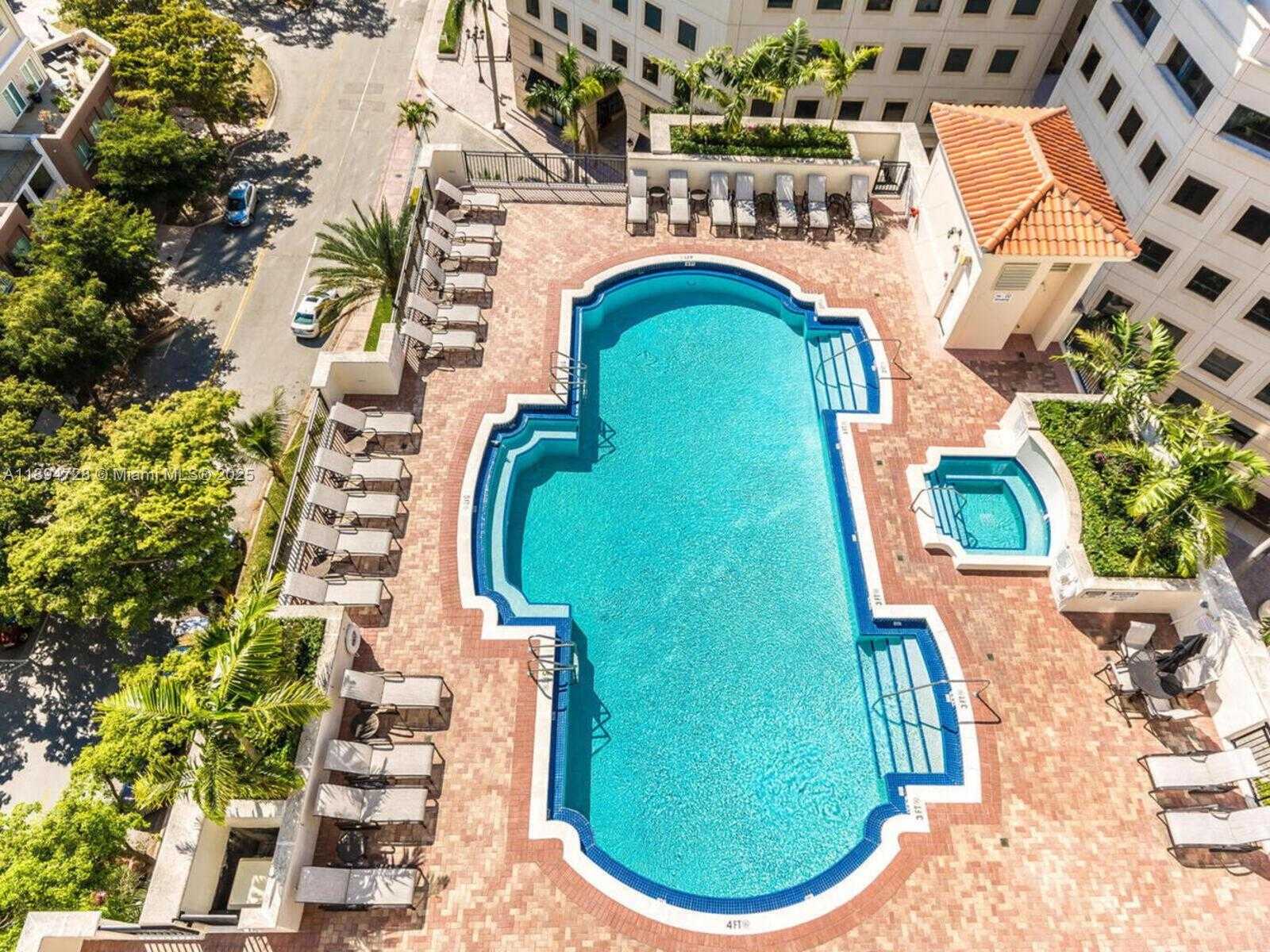 Small Image of 888 SOUTH DOUGLAS RD #113, Coral Gables Number 36