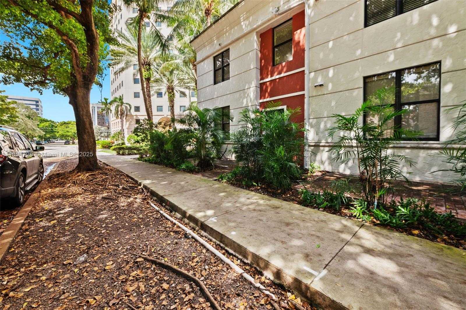 Small Image of 888 SOUTH DOUGLAS RD #113, Coral Gables Number 7