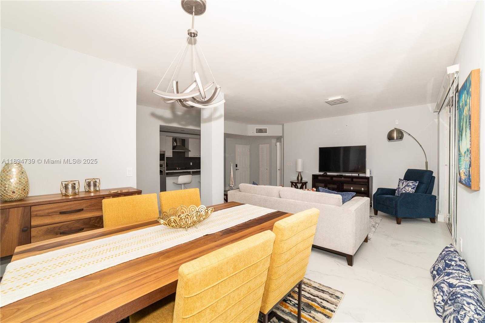 Small Image of 17145 NORTH BAY RD #4607, Sunny Isles Beach Number 11