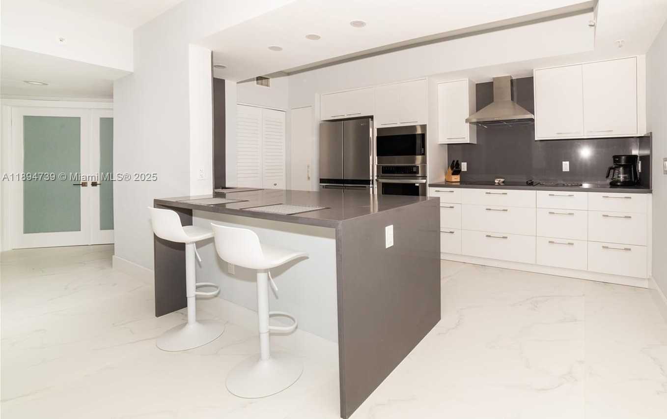 Small Image of 17145 NORTH BAY RD #4607, Sunny Isles Beach Number 15