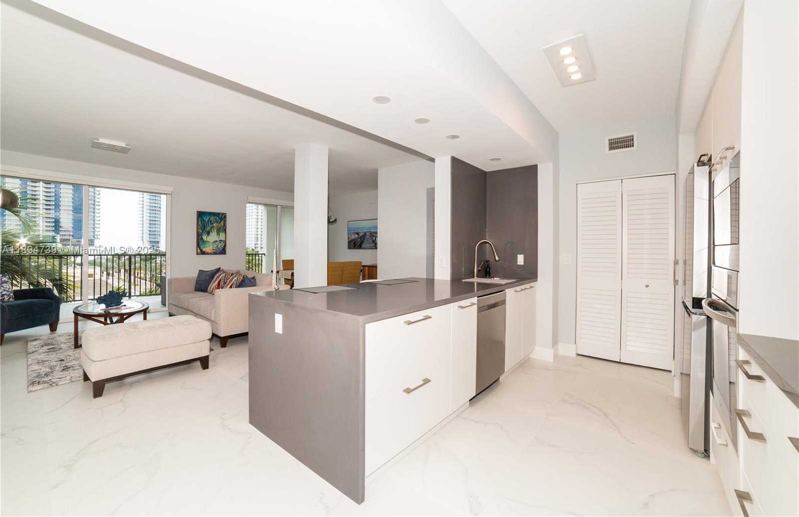 Small Image of 17145 NORTH BAY RD #4607, Sunny Isles Beach Number 18