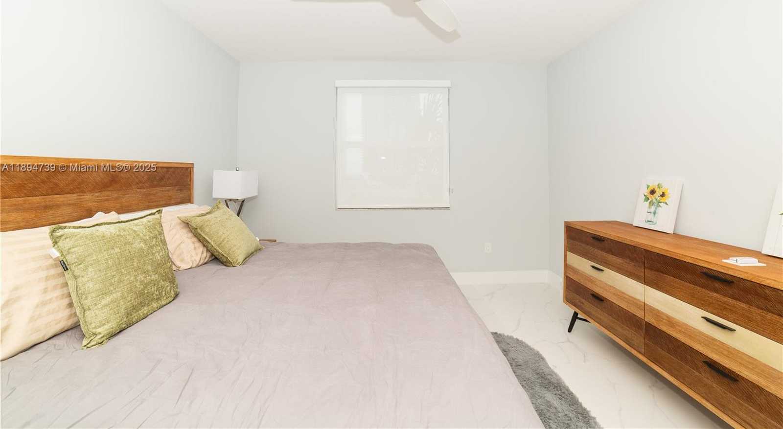 Small Image of 17145 NORTH BAY RD #4607, Sunny Isles Beach Number 22