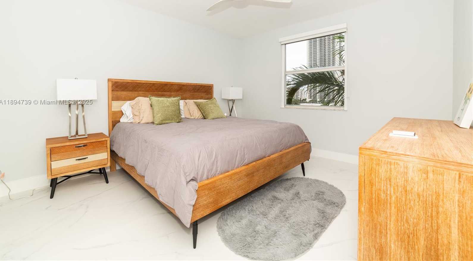 Small Image of 17145 NORTH BAY RD #4607, Sunny Isles Beach Number 26