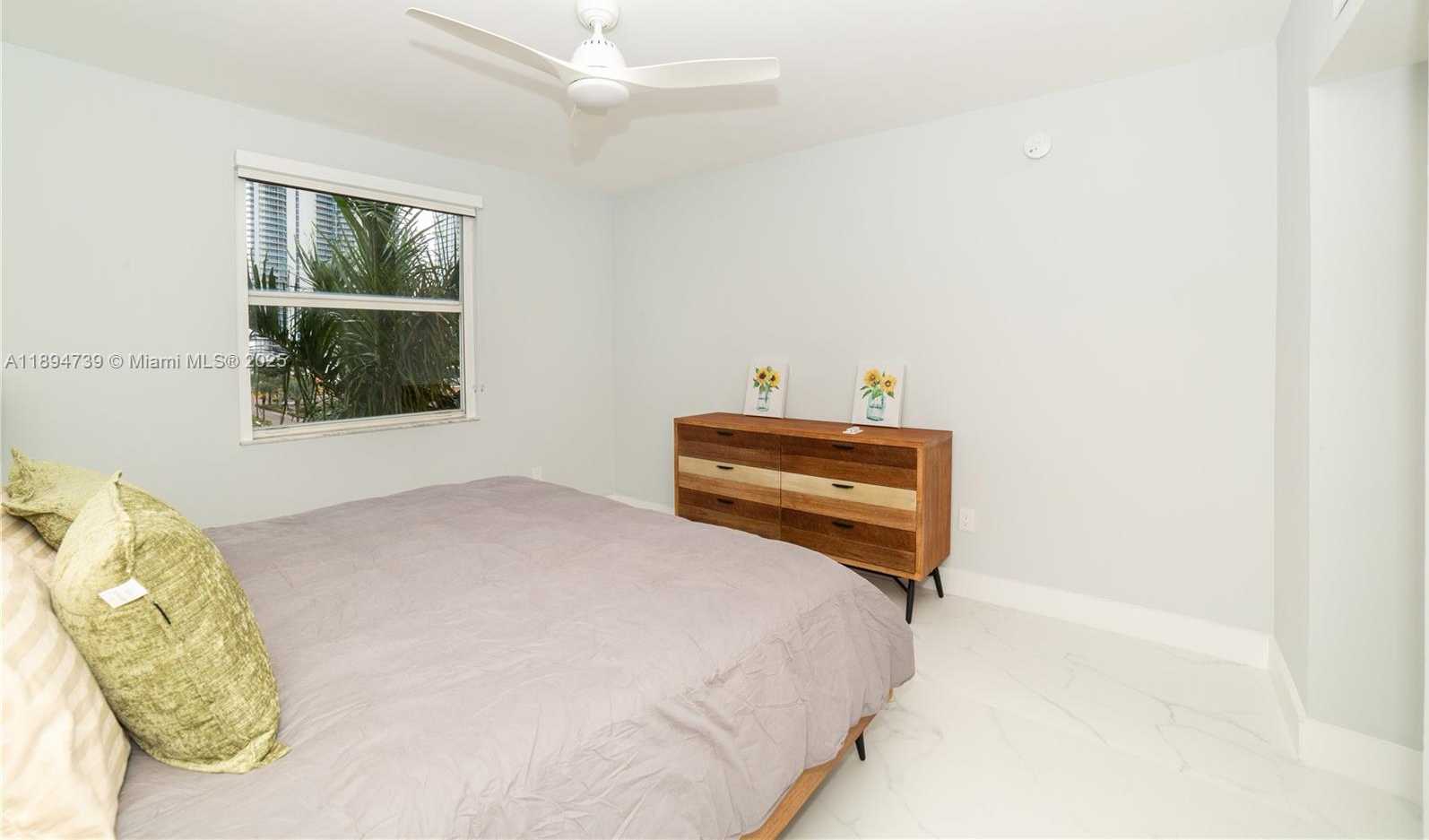 Small Image of 17145 NORTH BAY RD #4607, Sunny Isles Beach Number 27
