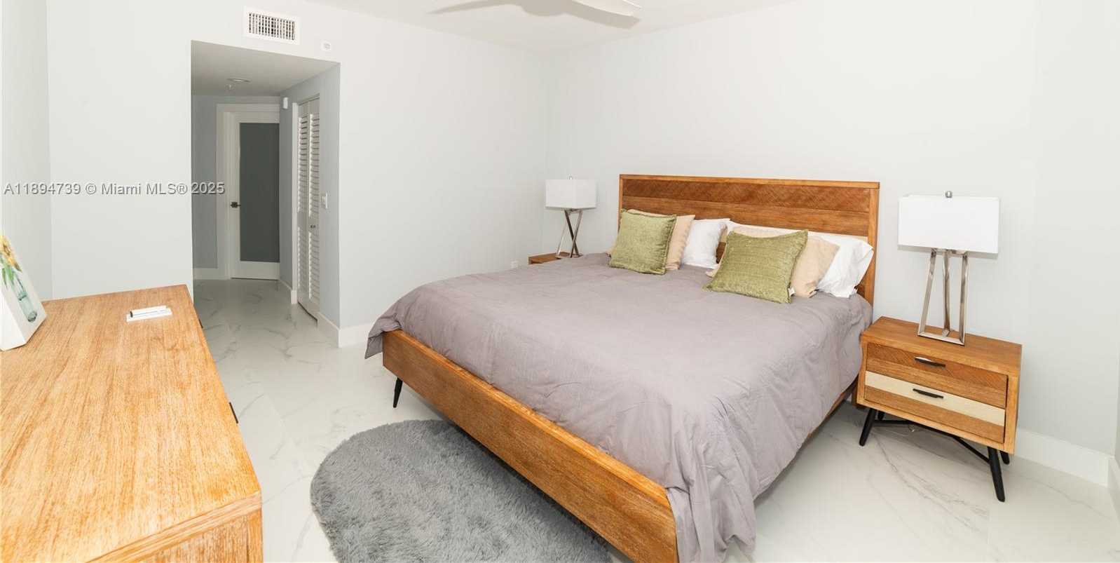 Small Image of 17145 NORTH BAY RD #4607, Sunny Isles Beach Number 28