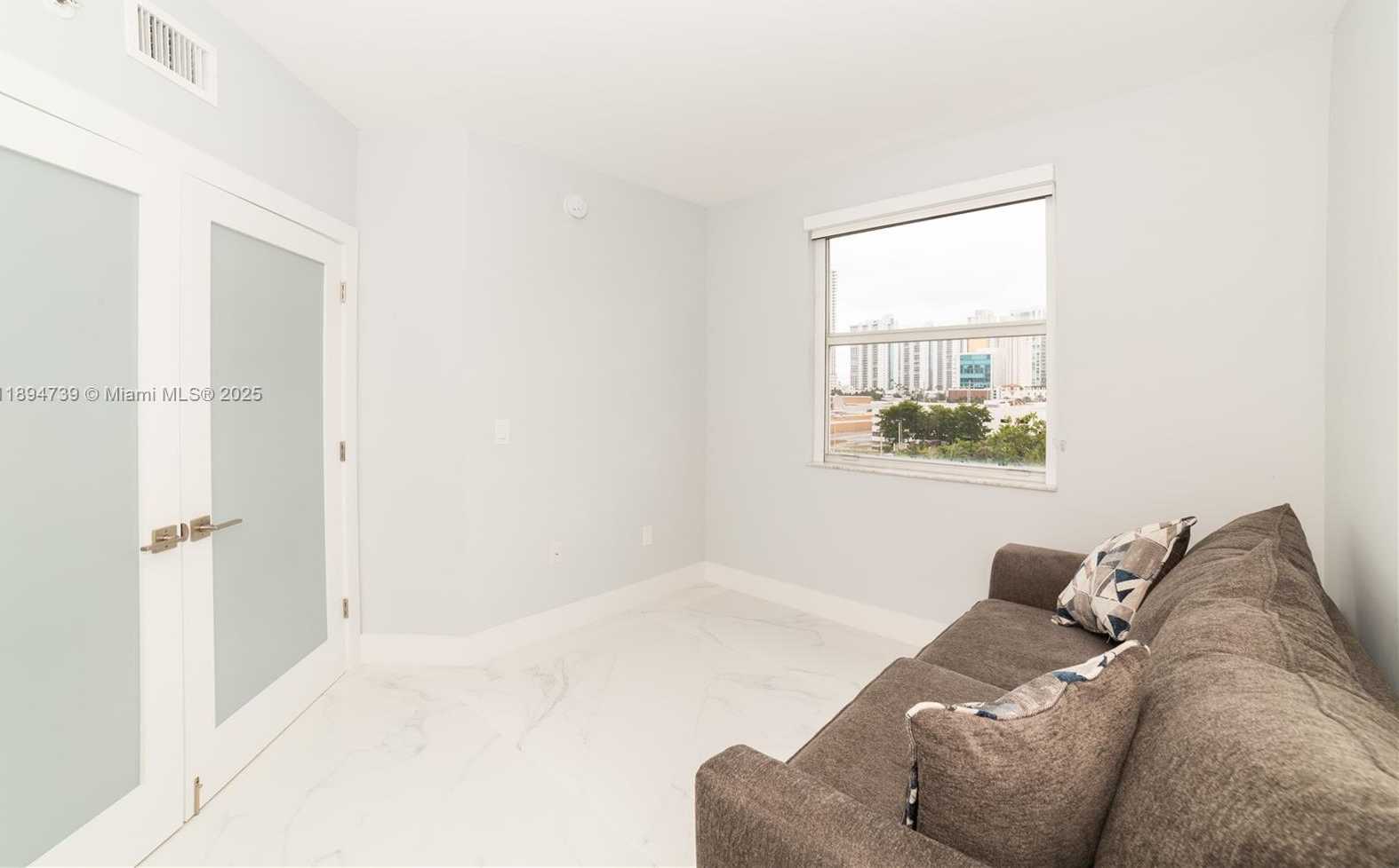 Small Image of 17145 NORTH BAY RD #4607, Sunny Isles Beach Number 35