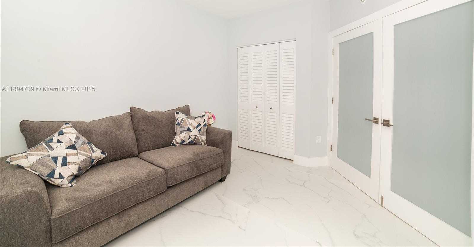 Small Image of 17145 NORTH BAY RD #4607, Sunny Isles Beach Number 36