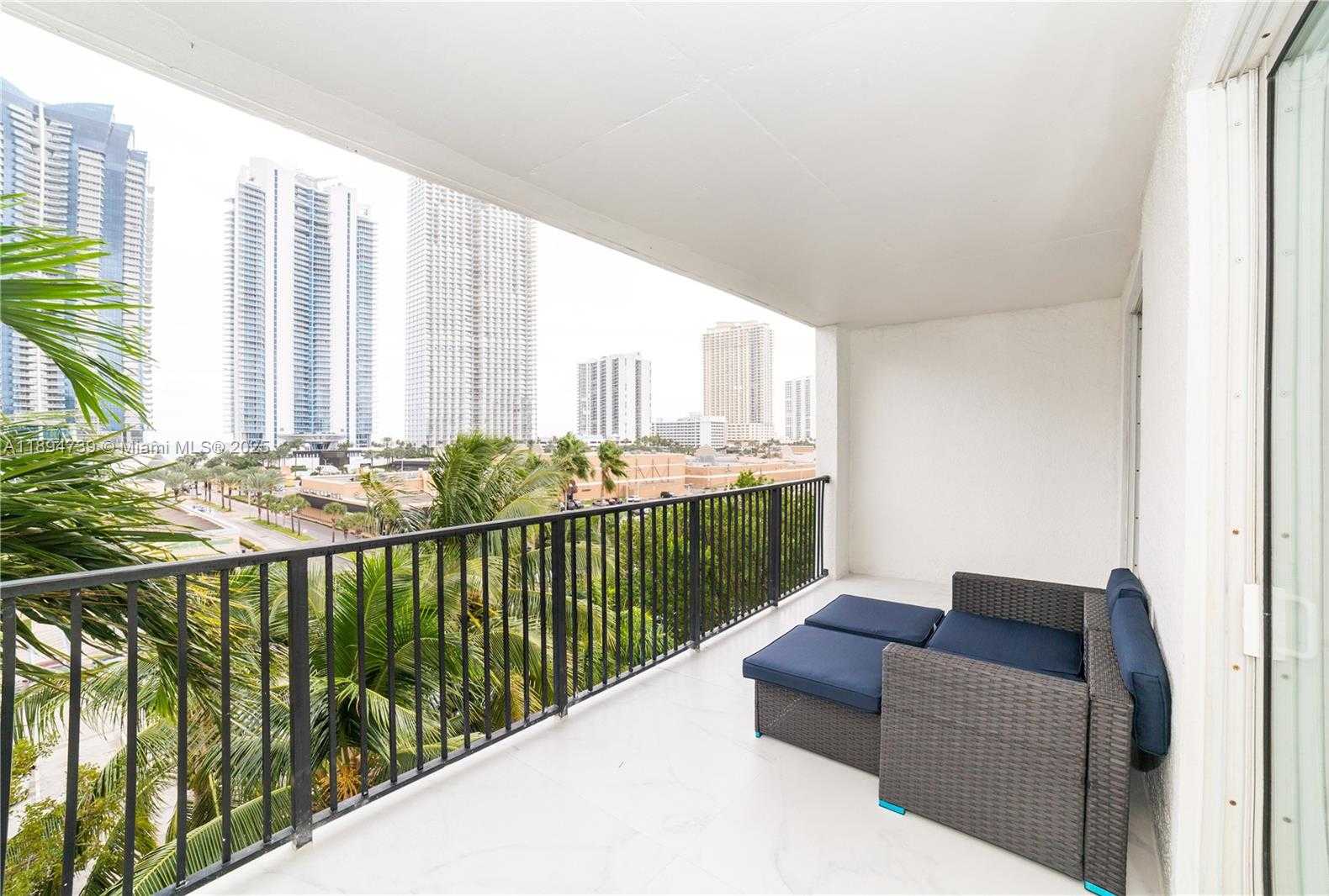 Small Image of 17145 NORTH BAY RD #4607, Sunny Isles Beach Number 48