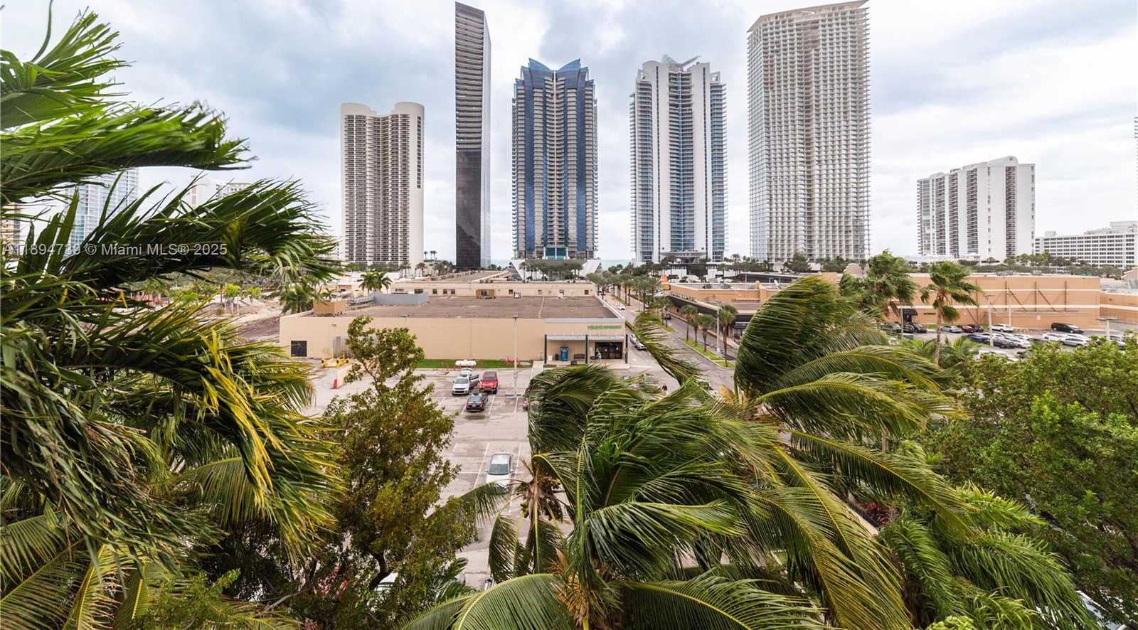 Small Image of 17145 NORTH BAY RD #4607, Sunny Isles Beach Number 53