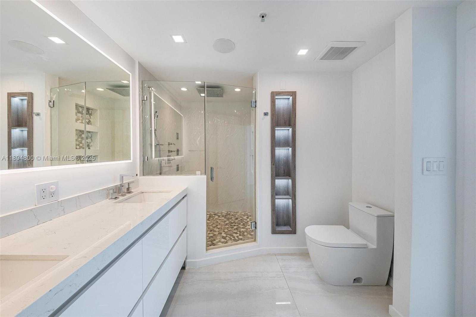 Small Image of 7918 HARBOR ISLAND DR #207, North Bay Village Number 23