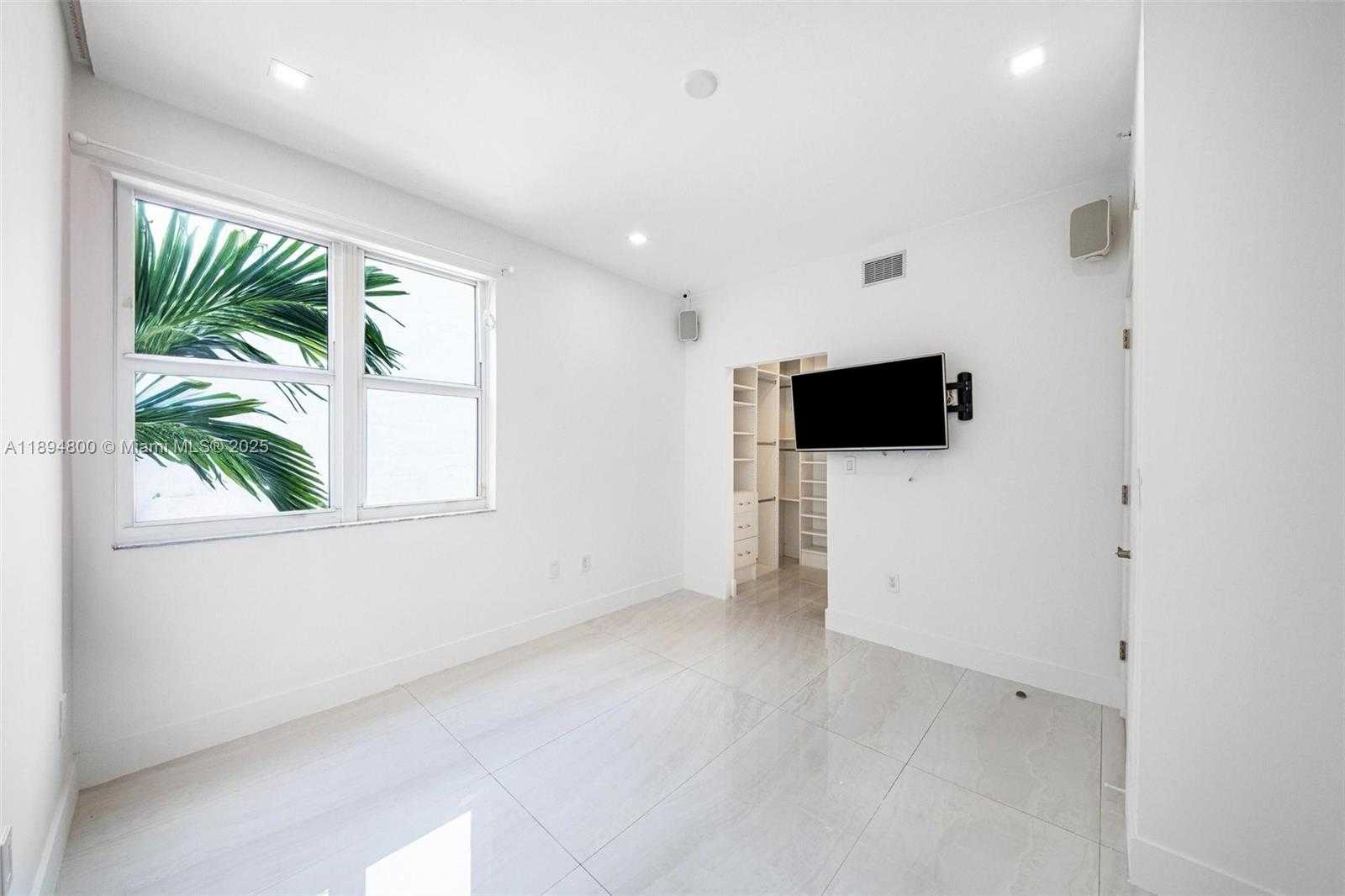 Small Image of 7918 HARBOR ISLAND DR #207, North Bay Village Number 28